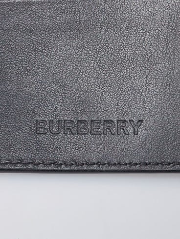 Burberry
Vintage Check E-Canvas International Bifold Wallet
